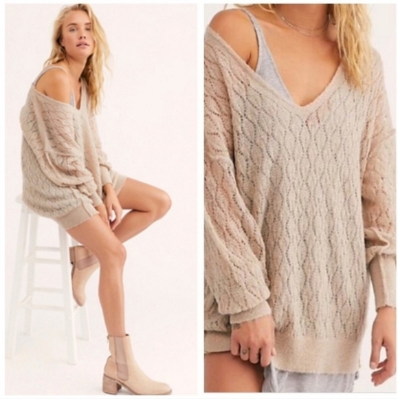 NEW Free People Say Hello Oversizes Sweater in Neutral - Picture 1 of 5